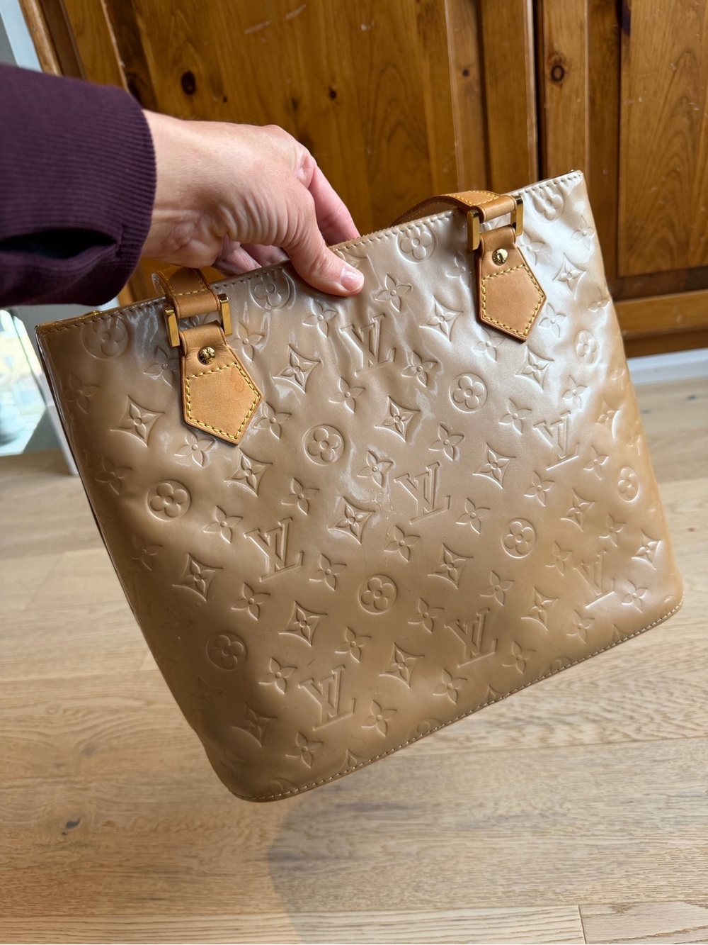 Louis Vuitton Beige Vernis Monogram Tote with Tan Handles - Authentic.
